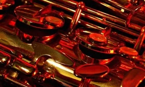 Ultimate Earth, Wind & Fire